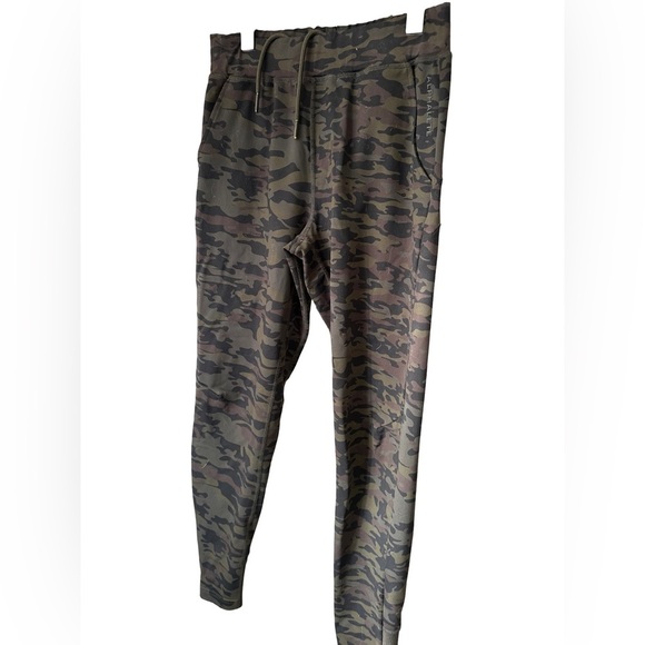 ALPHALETE JOGGERS CAMO - Picture 4 of 7